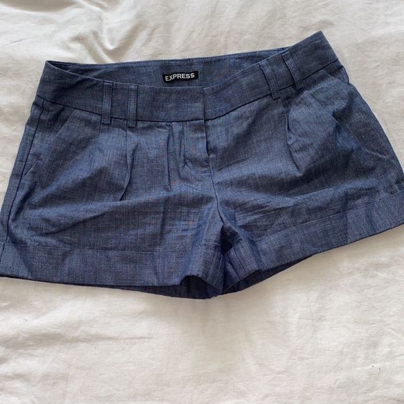 express - 2 shorts sold together - Picture 5 of 6